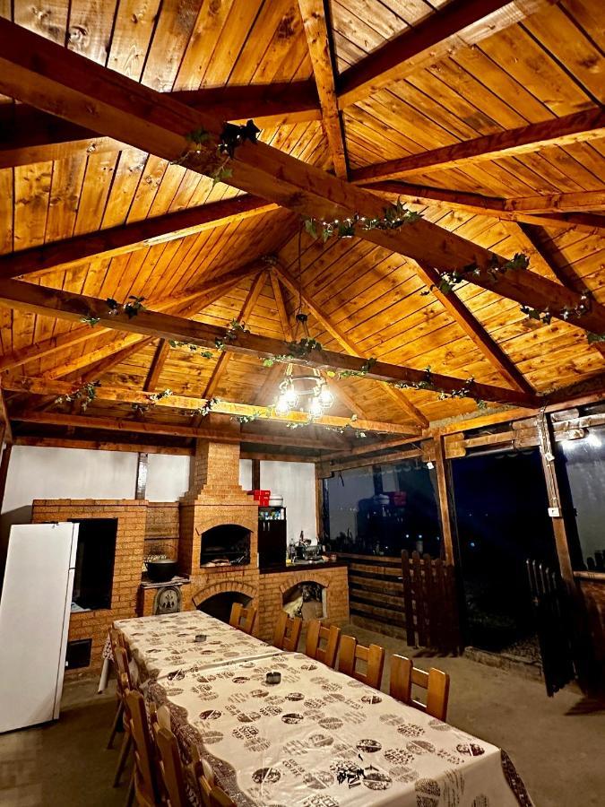 A-Frame Bucovina- Paradis Bucovinean Capu Cimpului ภายนอก รูปภาพ