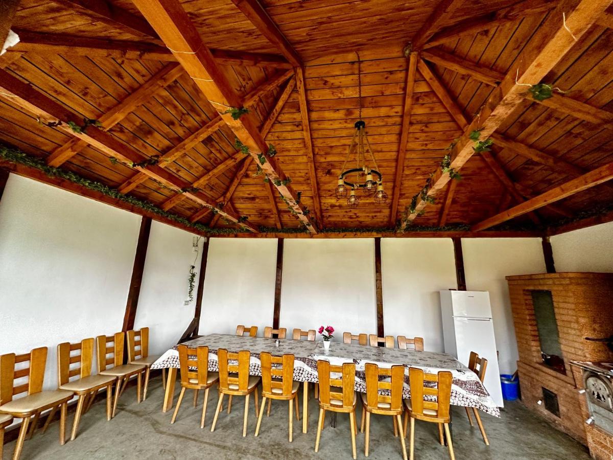 A-Frame Bucovina- Paradis Bucovinean Capu Cimpului ภายนอก รูปภาพ